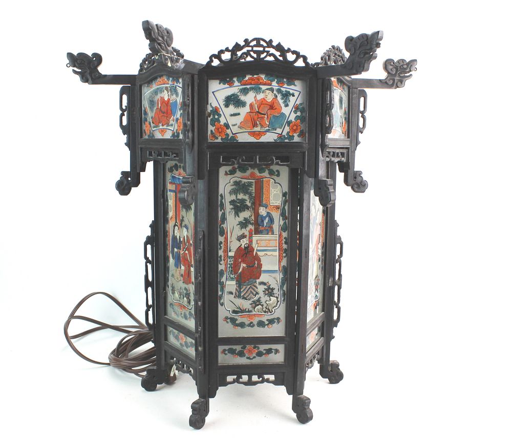 Lot 276: Chinese Lantern w/ Reverse Painted Glass
