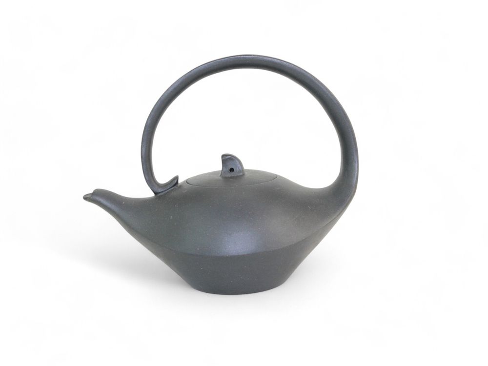 Lot 305: A Chinese Yixing  Zisha Teapot - zhou Yin-Xin