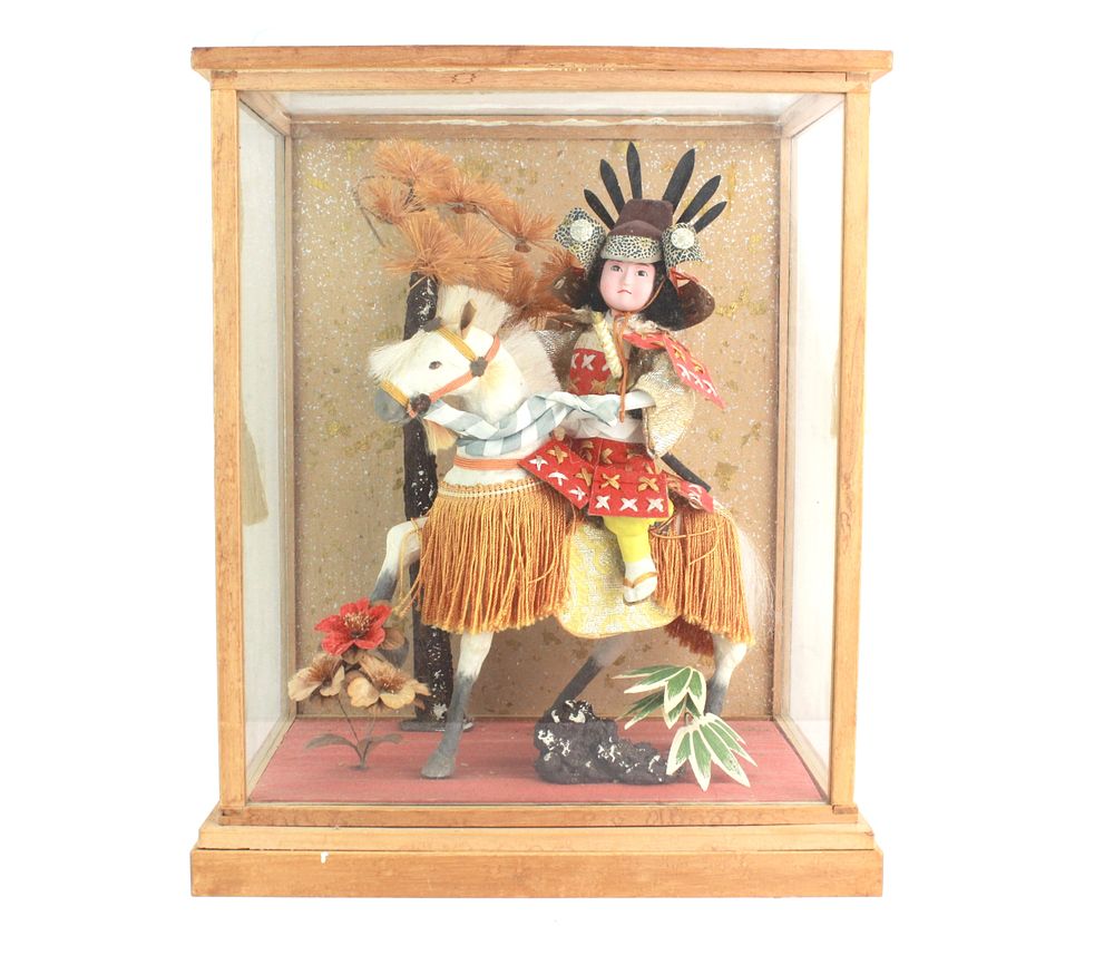 Lot 313: Japanese Warrior Doll on Horseback in Glass Case
