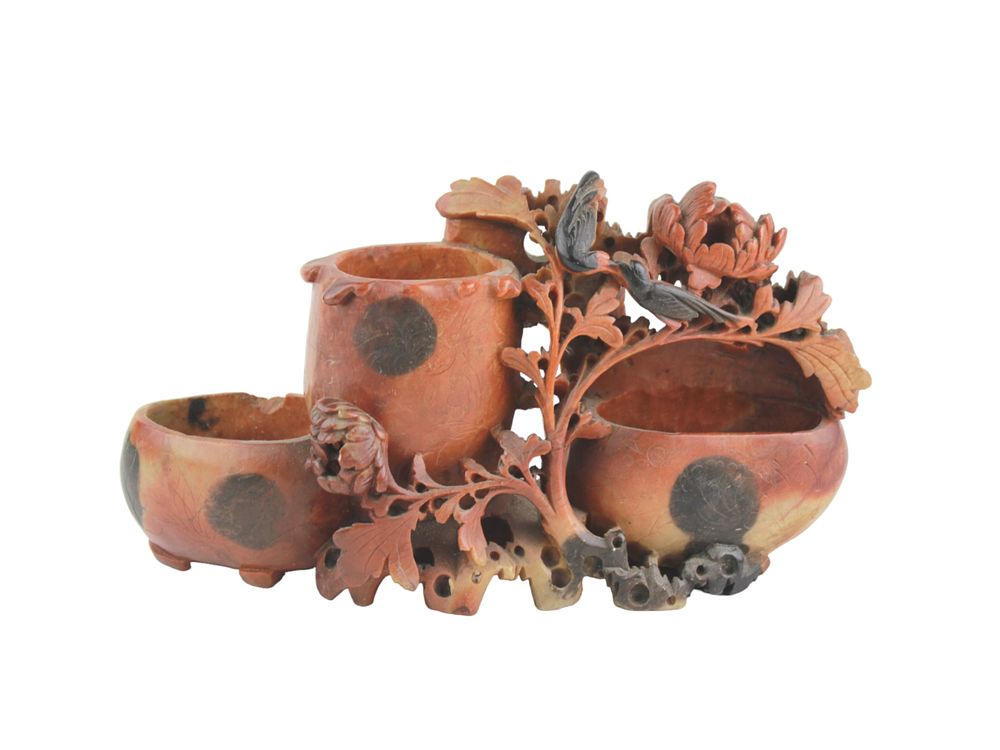 Lot 322: CHINESE CARVED SOAPSTONE SCHOLAR DESK VASE