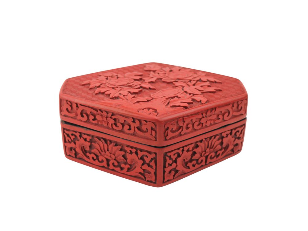 Lot 339: Chinese Cinnabar Hexagonal Box with Peony Motif