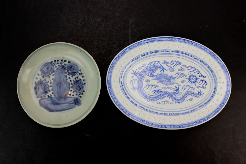 Lot 366: Two Chinese Blue & White Porcelain Dishes