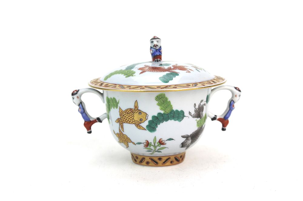 Lot 371: Herend Hungary Lidded Porcelain Tea Cup