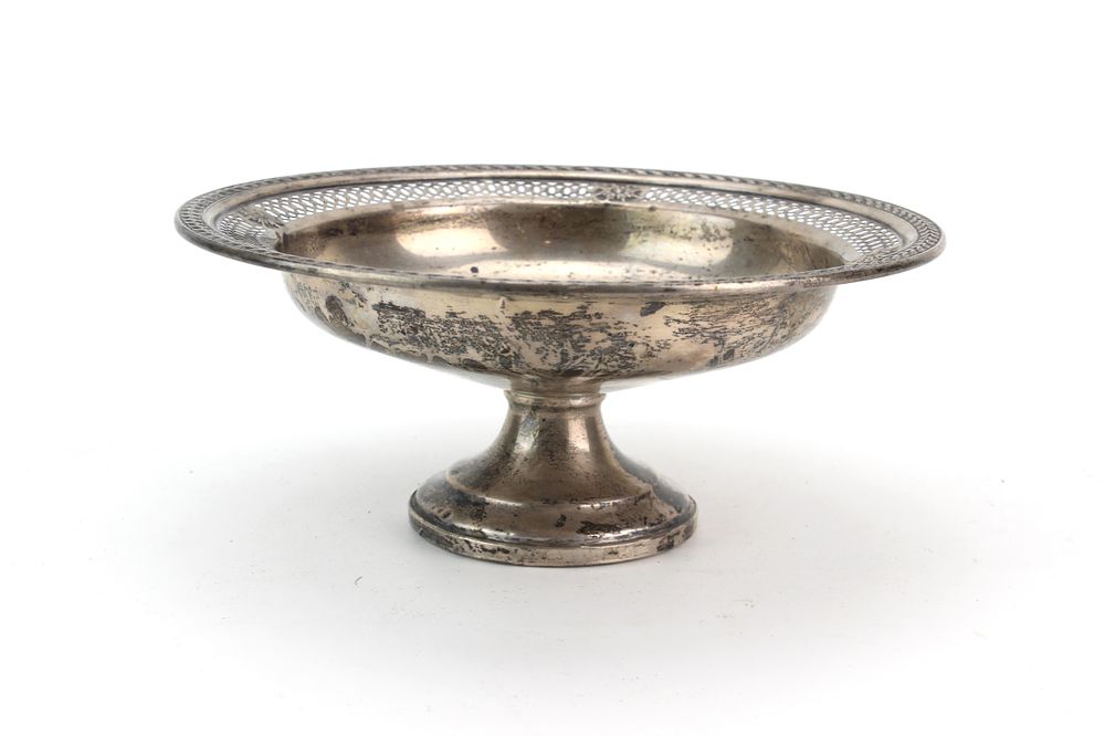 Lot 451: Mueck-Carey Sterling Weighted Pedestal Bowl