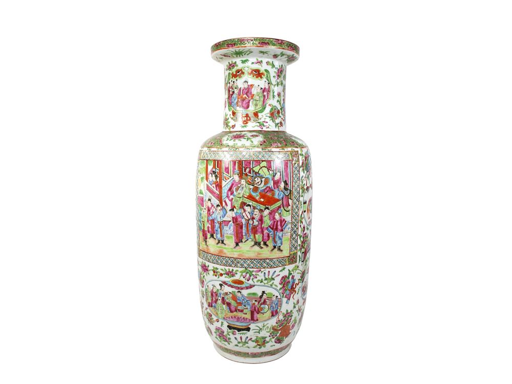 Lot 598: Chinese Export Rose Medallion Porcelain Vase