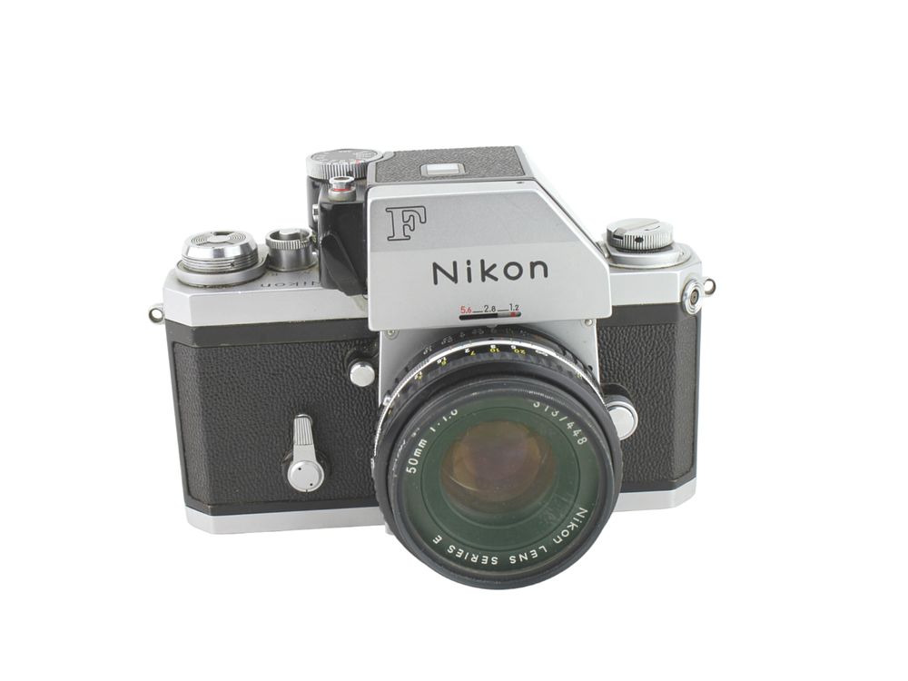 Lot 644: Nikon F Photomic FTN 35mm SLR camera