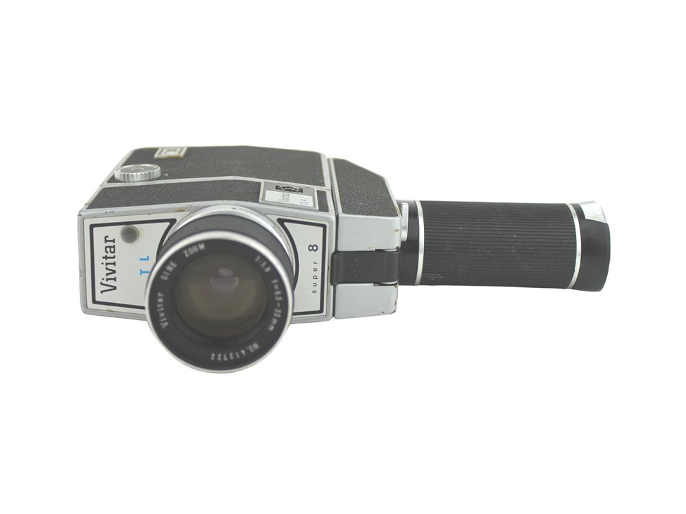 Lot 671: VIVITAR TL4 SUPER 8MM MOVIE CAMERA