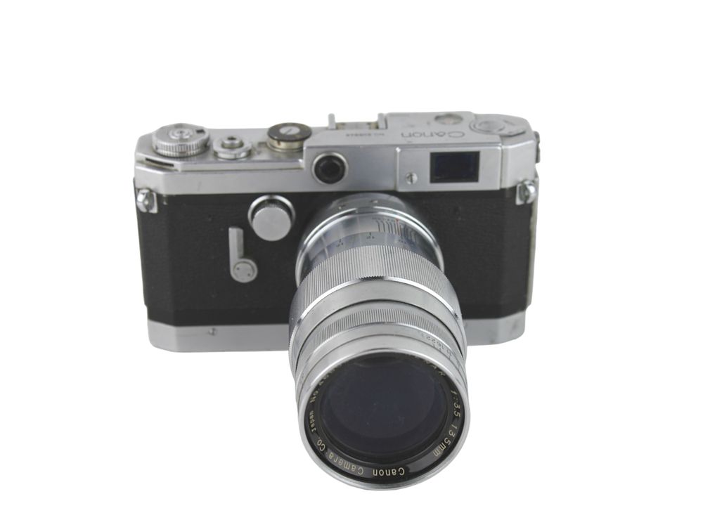 Lot 679: CANON VT 35MM RANGEFINDER CAMERA