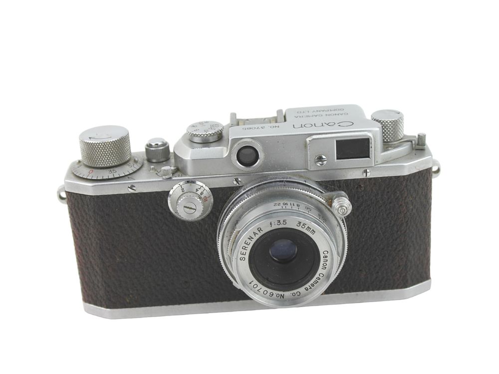 Lot 681: CANON IIB 35MM RANGEFINDER CAMERA