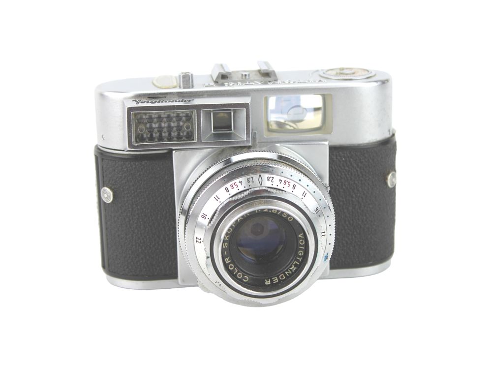 Lot 690: VOIGTLÄNDER VITOMATIC  II 35MM RANGEFINDER CAMERA