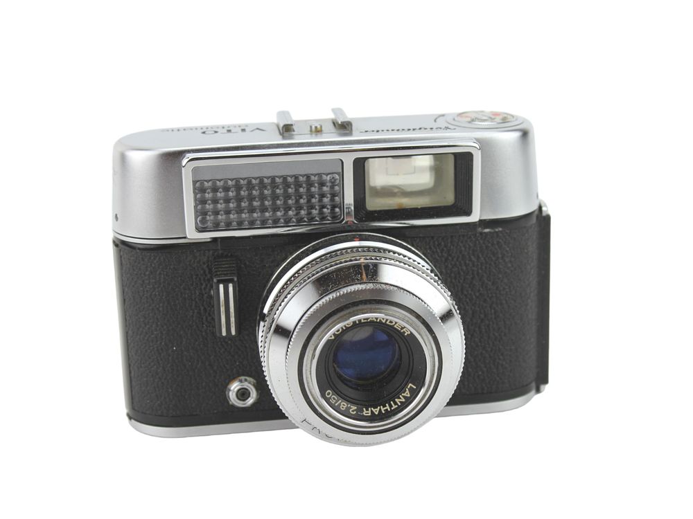 Lot 691: Voigtländer Vito Automatic 35mm viewfinder camera