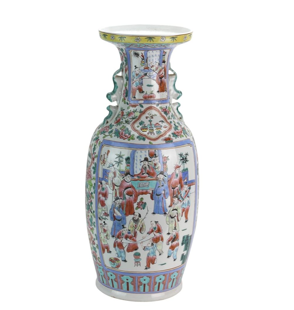 Lot 253: Chinese Export Rose Medallion Vase