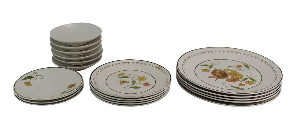 Lot 258: 19 Pcs of Japanese Cera-Stone shibui Dinner Set