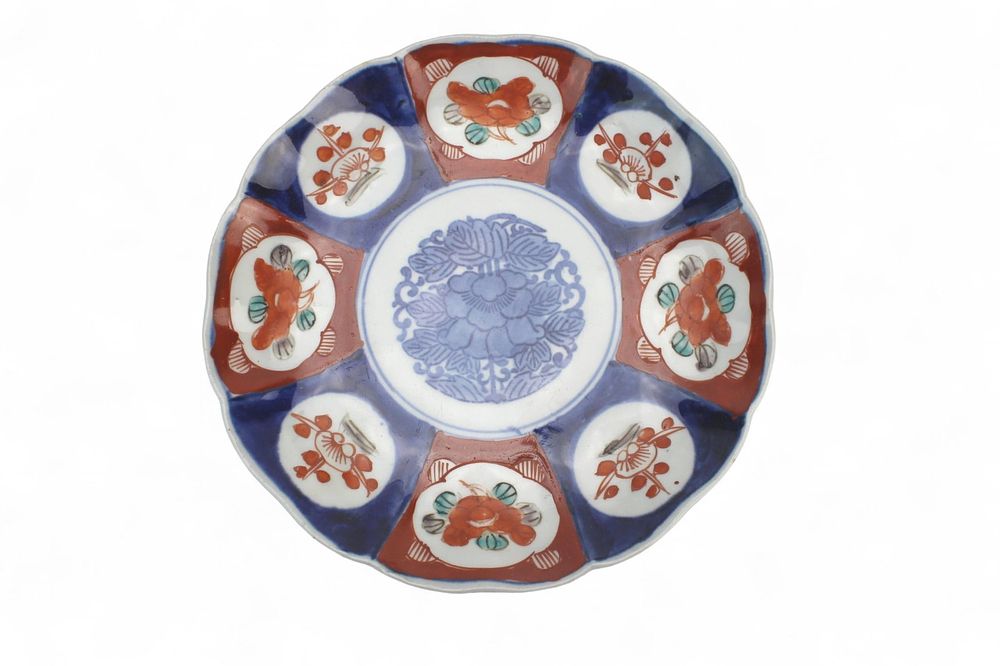 Lot 339: Japanese Imari Porcelain Plate