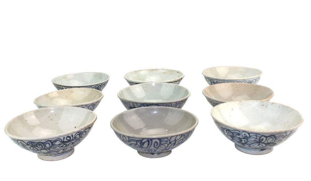 Lot 409: Nine Chinese Blue & White Porcelain Bowls