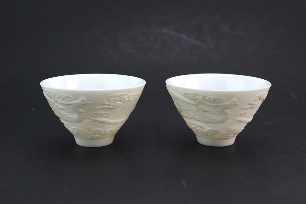 Lot 413: Pair Chinese White Porcelain Phoenix Cups