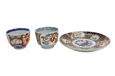 Three Chinese Imari Porcelain Cups & Saucer. Set of three Chinese Imari porcelain pieces 