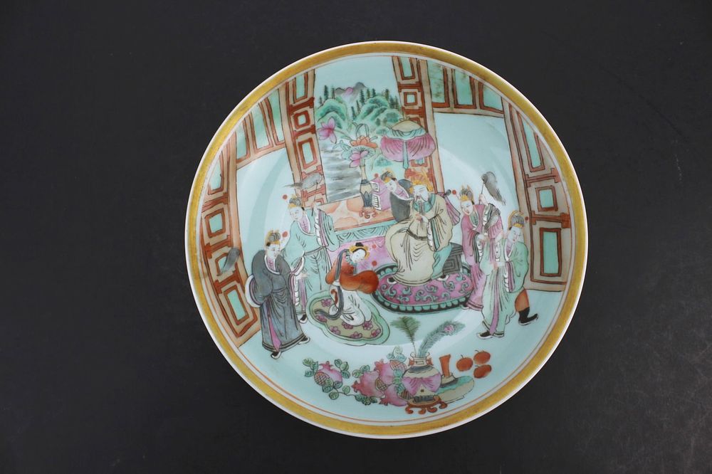 Lot 420: Chinese Famille Rose Deep Plate, Figural Scene