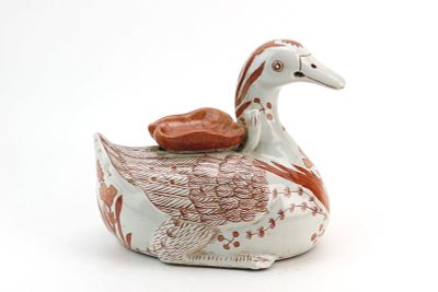 Chinese Red Decor Duck Figurine. Chinese ceramic duck-form figurine featuring iron-red floral 