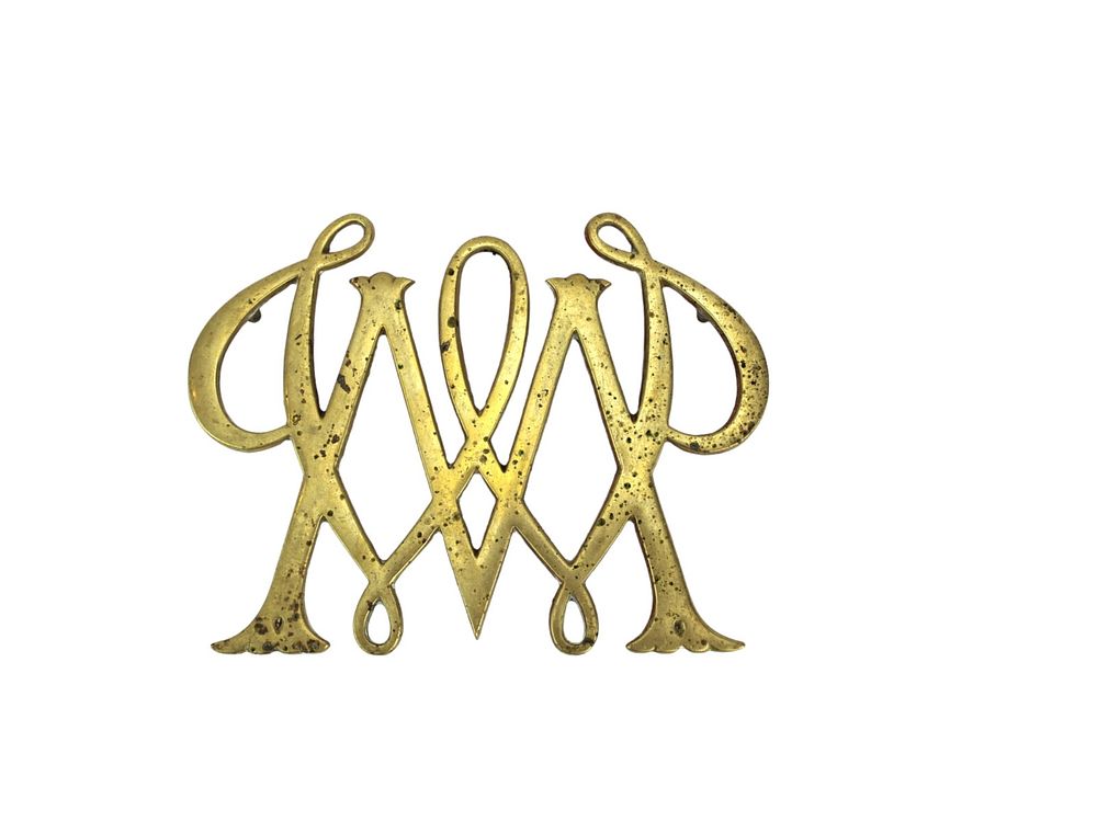 Lot 529: William & Mary Cypher Brass Trivet
