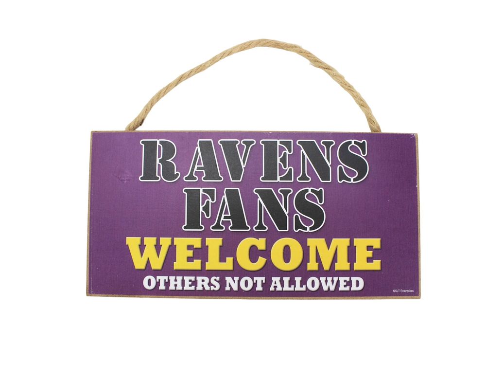 Lot 537: Ravens Fans Welcome Door Sign