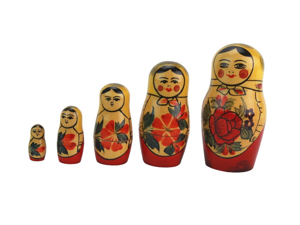 Lot 557: Traditional Russian Matryoshka Nesting Dolls