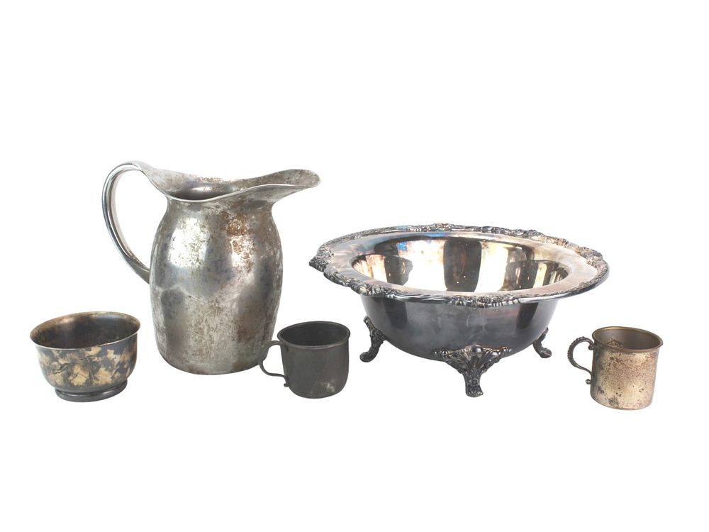 Lot 558: Vintage Silver Plate Tableware Collection
