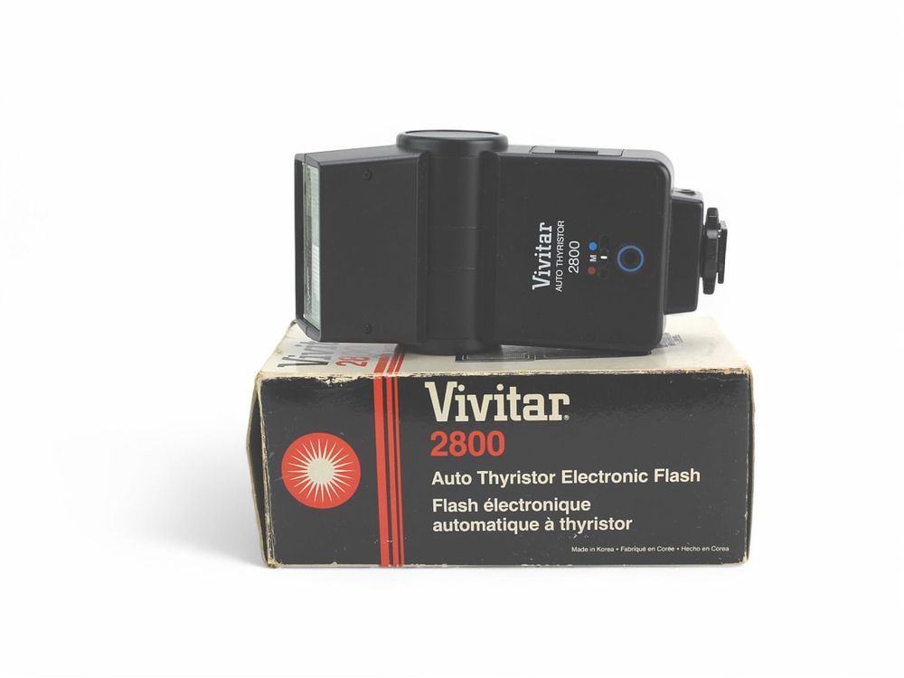 Lot 651: Vivitar 2800 Auto Thyristor Electronic Flash