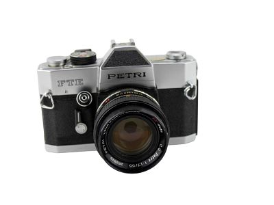 PETRI FTE 35MM SLR CAMERA. Petri FTE 35mm film SLR camera. Circa 1973-1975. The film advance was 