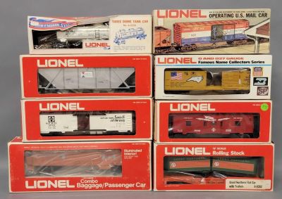 Eight Lionel O gauge mixed group of cars in original boxes. Eight Lionel O gauge mixed group of 