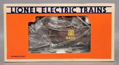 Lionel O gauge 18400 Santa Fe rotary snow plow. Unit is C8 with light run time. Box is very 