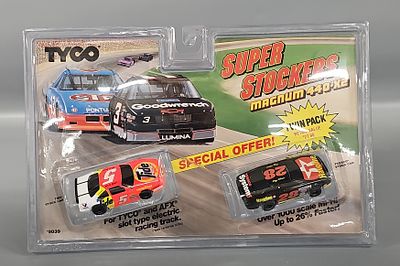 Tyco Magnum 440-X2 Super Stockers Ricky Rudd Davy Allison on Card. Tyco Magnum 440-X2 Super 