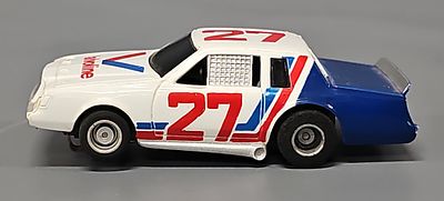 Tyco HO Valvoline #27 Buick Slot Car with Gray Rims. The car is in very good to excellent 