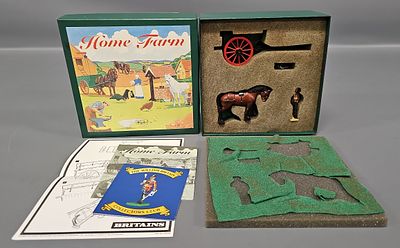 Modern Britains 8707 Tumbrel Cart in Original Box. This is new in a high grade original box as 