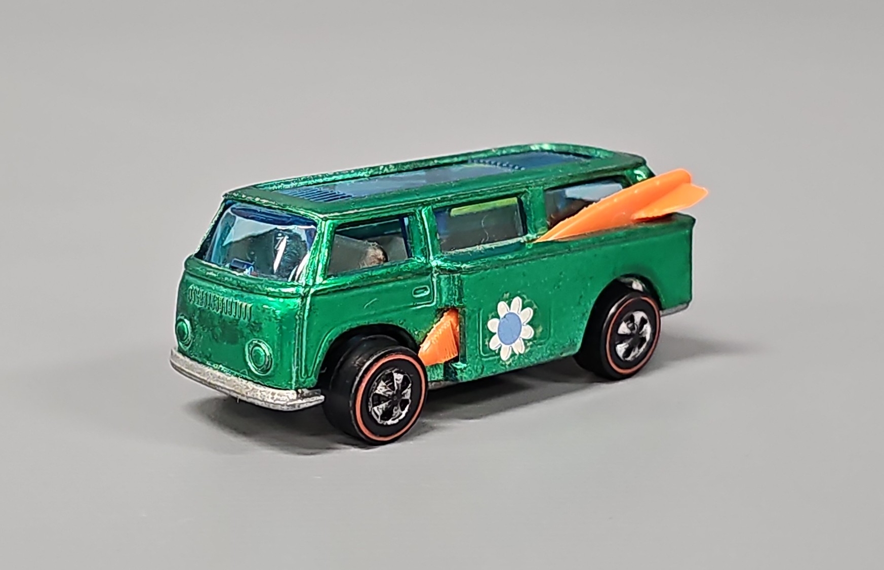 Lot 17 - Redline Hot Wheels Green Beach Bomb | Toys Trains And