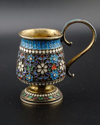 Чарка. Россия, Москва, кон. XIX века. Серебро, эмаль. Высота - 6 см. вес - 47 г. Футляр в 