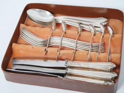 Set of silver cutlery for 6. 800 silver in total weight of 915 gr (knifes not included)