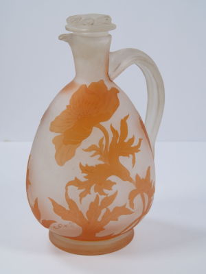 Galle Cameo bottle - signed. Cameo glass bottle with cork, signed GALLE. Pink floral Cameo