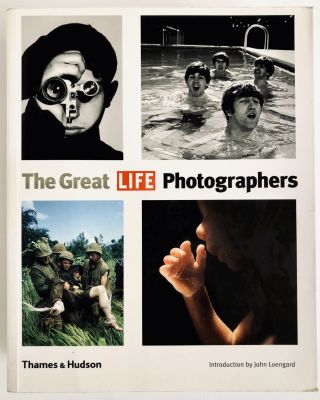 The Great Life Photographers 
Thames &amp; Hudson, 2009. 
ספר עב כרס ובו המיטב של צילומי וצלמי 
