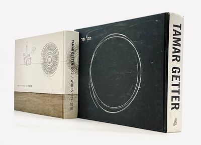 תמר גטר - GO 2 עבודות 2010-1974. אוצר: מרדכי עומר. 
מוזיאון תל אביב לאמנות, 2010. 
רטרוספקטיבה 