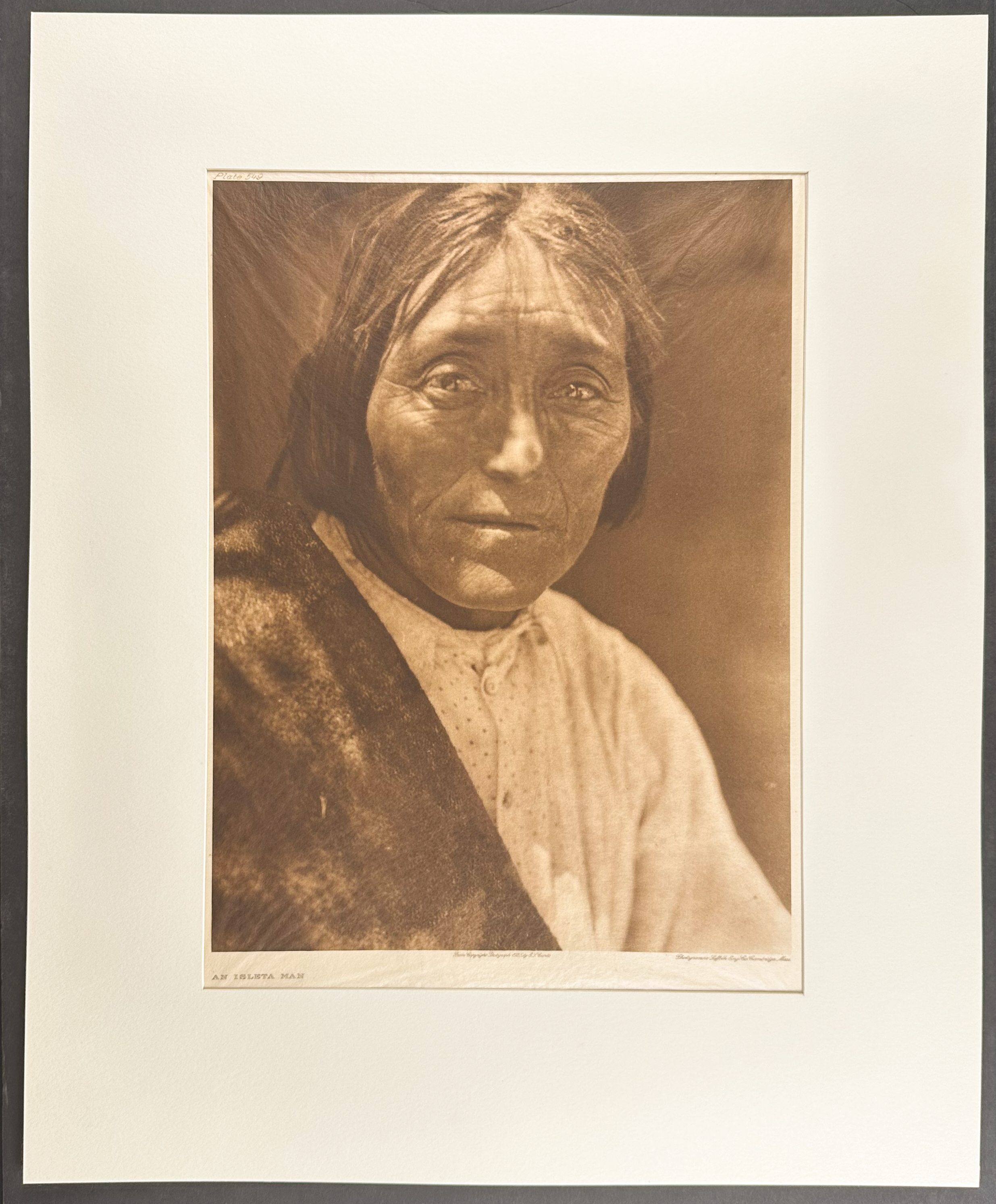 Edward Curtis, Folio - An Isleta Man