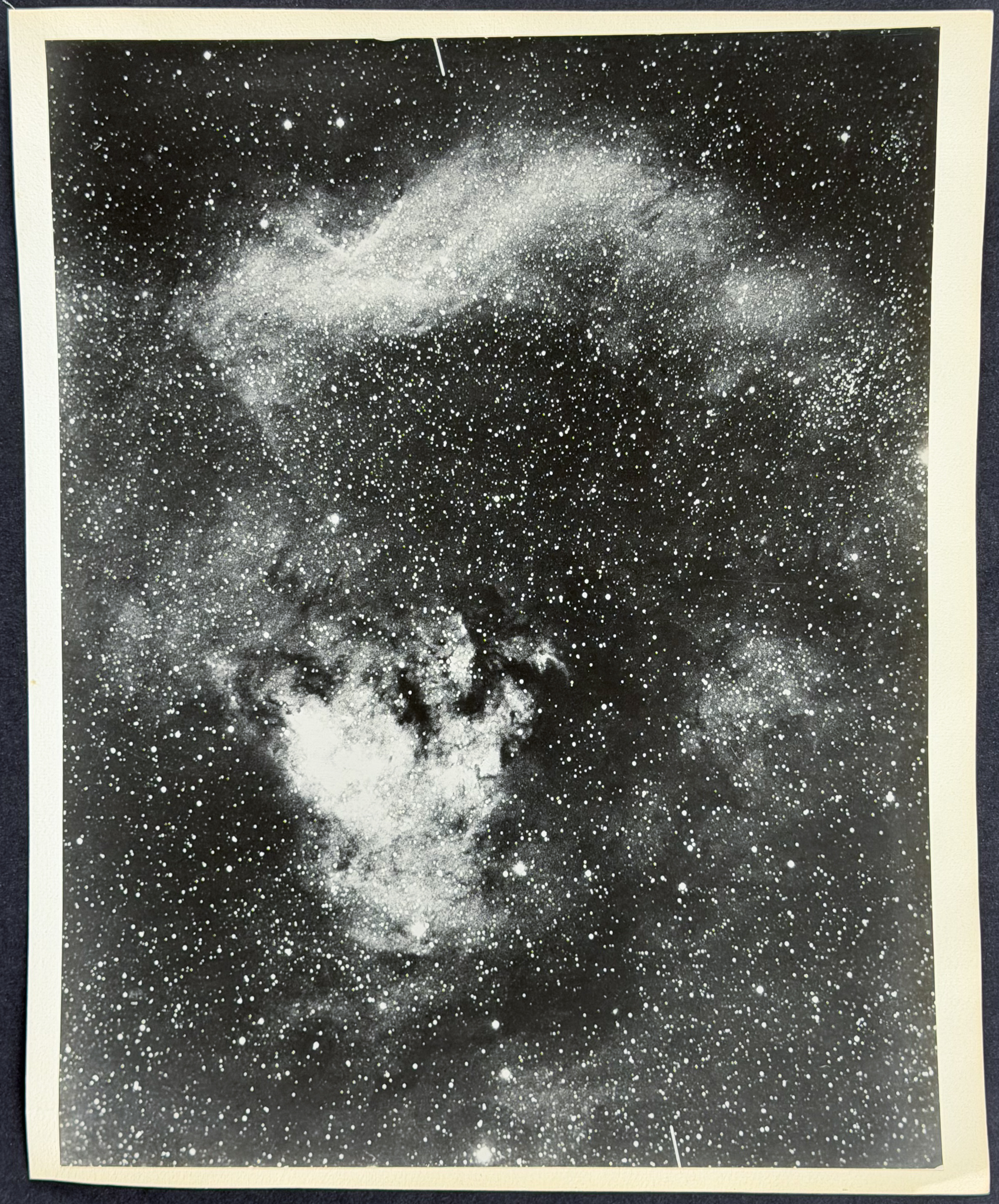 Fessenkov & Rozhovsky - Gasous Dust Nebulae Photograph [Nebula NGC 7822 and a number of nebulae discovered at the Crimean Astrophysical Obse