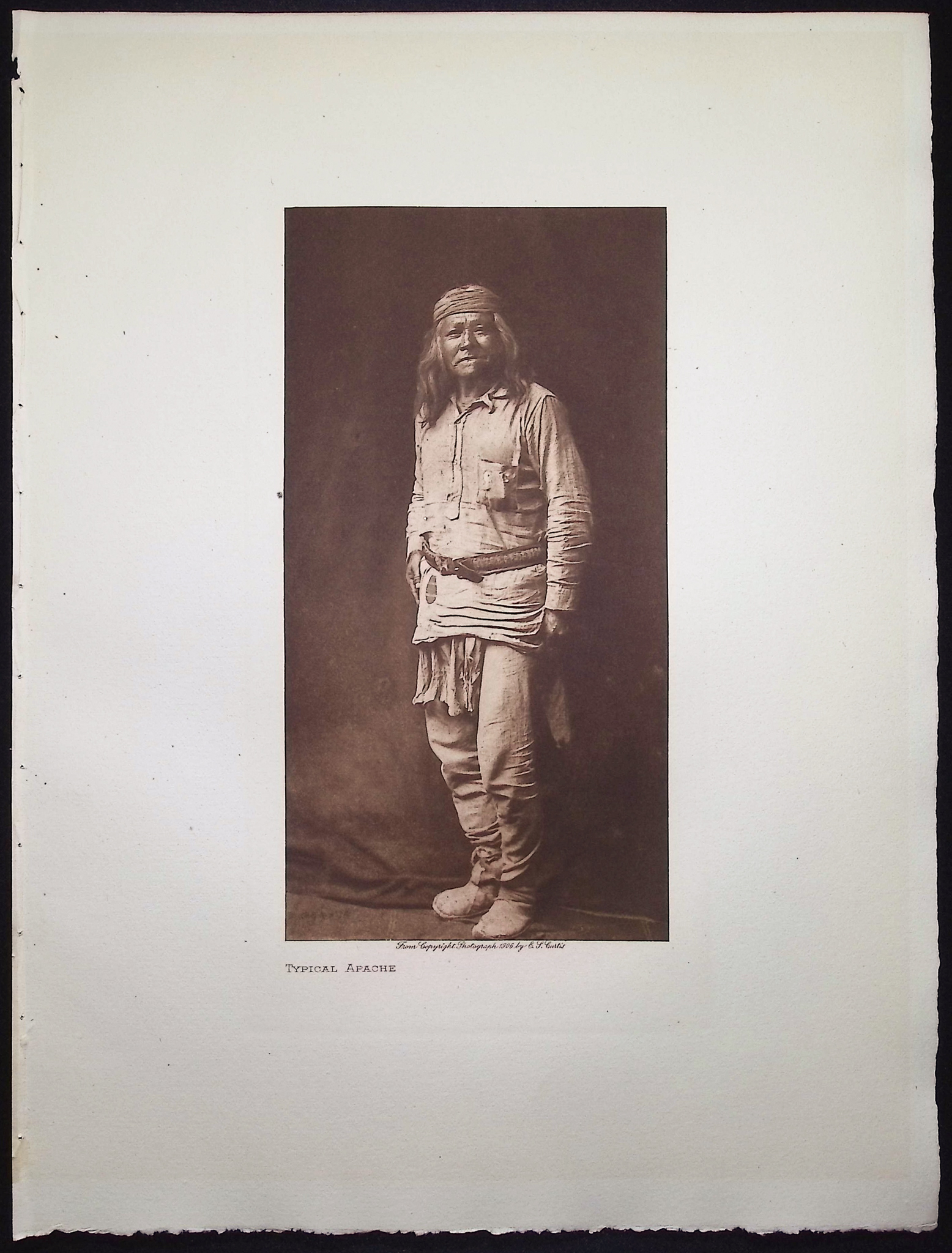 Edward Curtis - Typical Apache