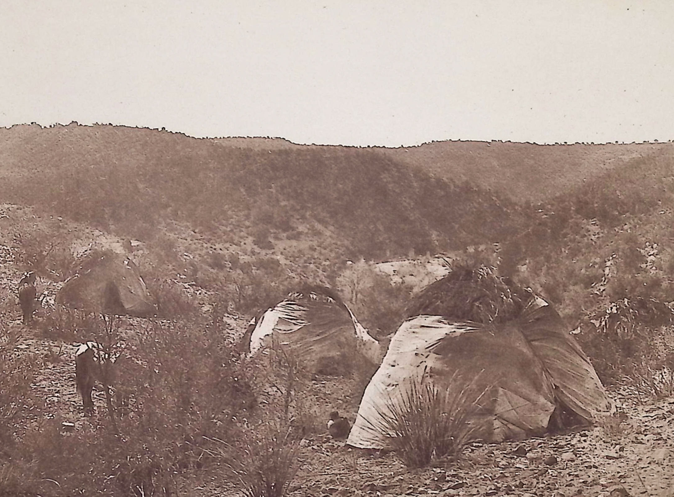 Edward Curtis - Mescal Camp - Apache