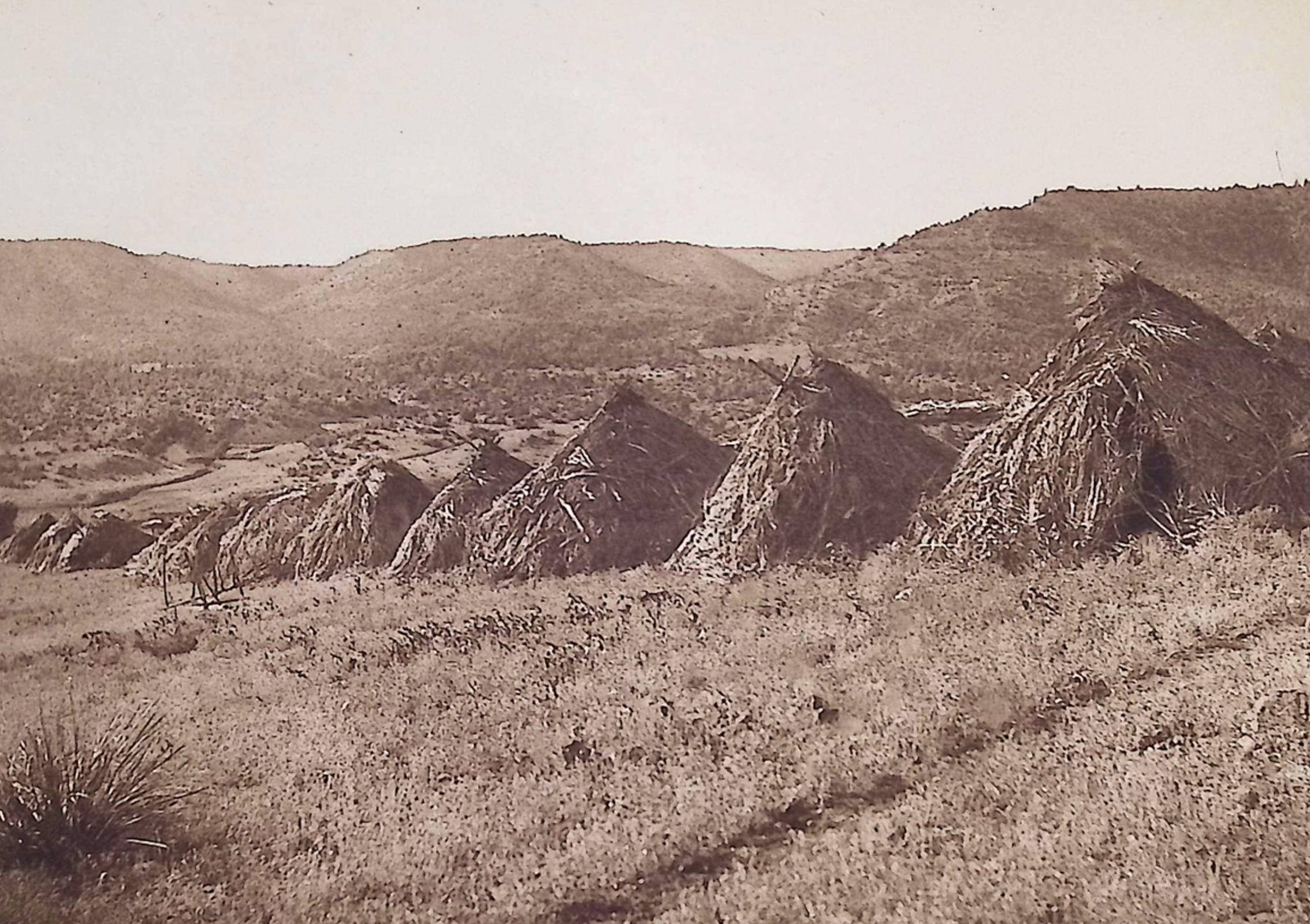 Edward Curtis - Apache Village