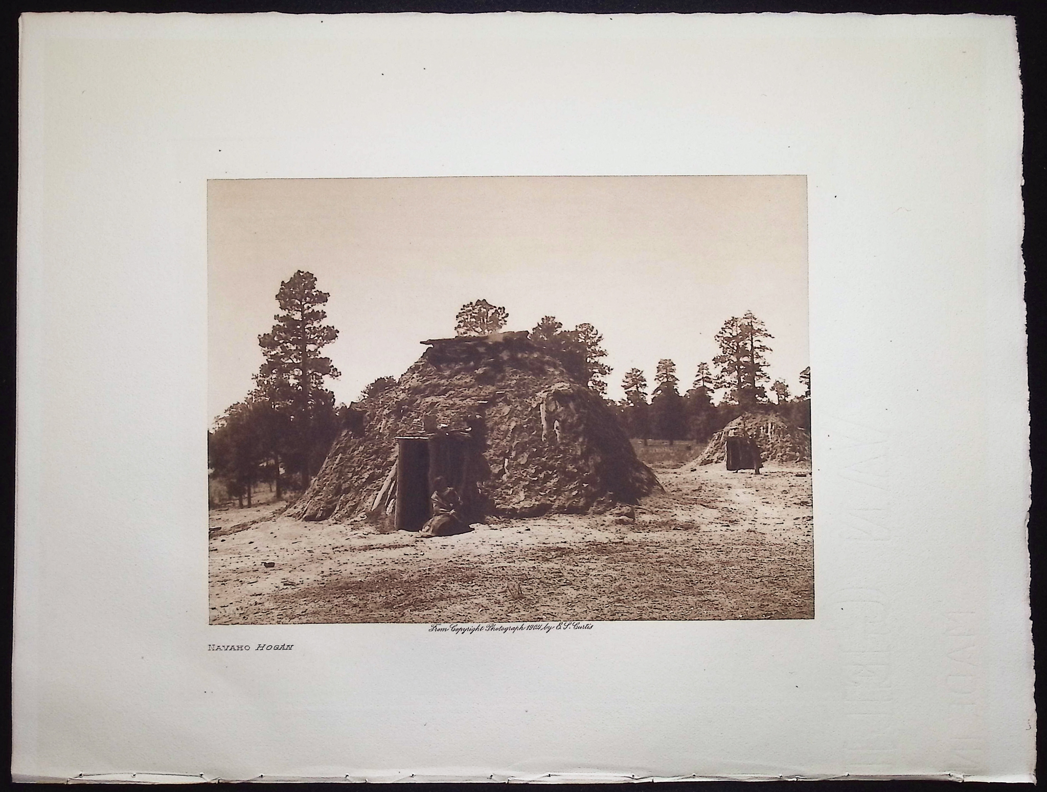 Edward Curtis - Navaho Hogan