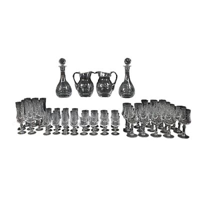 SERVIZIO DI BICCHIERI DA 12 - SERVIZIO DI BICCHIERI DA 12 composto da 2 caraffe, 2 bottiglie, 11 