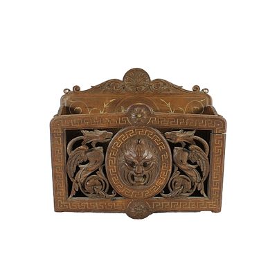 PENSILE PORTALETTERE - PENSILE PORTALETTERE in legno di noce riccamente scolpito e traforato nella 