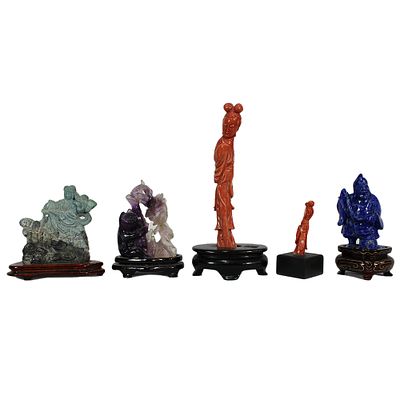 LOTTO DI 5 SCULTURE - LOTTO DI 5 SCULTURE di diversa forma e materiale maestranze orientali XX 