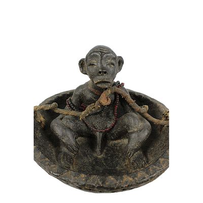 FETICCIO BAROTSE - FETICCIO BAROTSE in terracotta perline di vetro e stoffa. Appeso di fronte la 